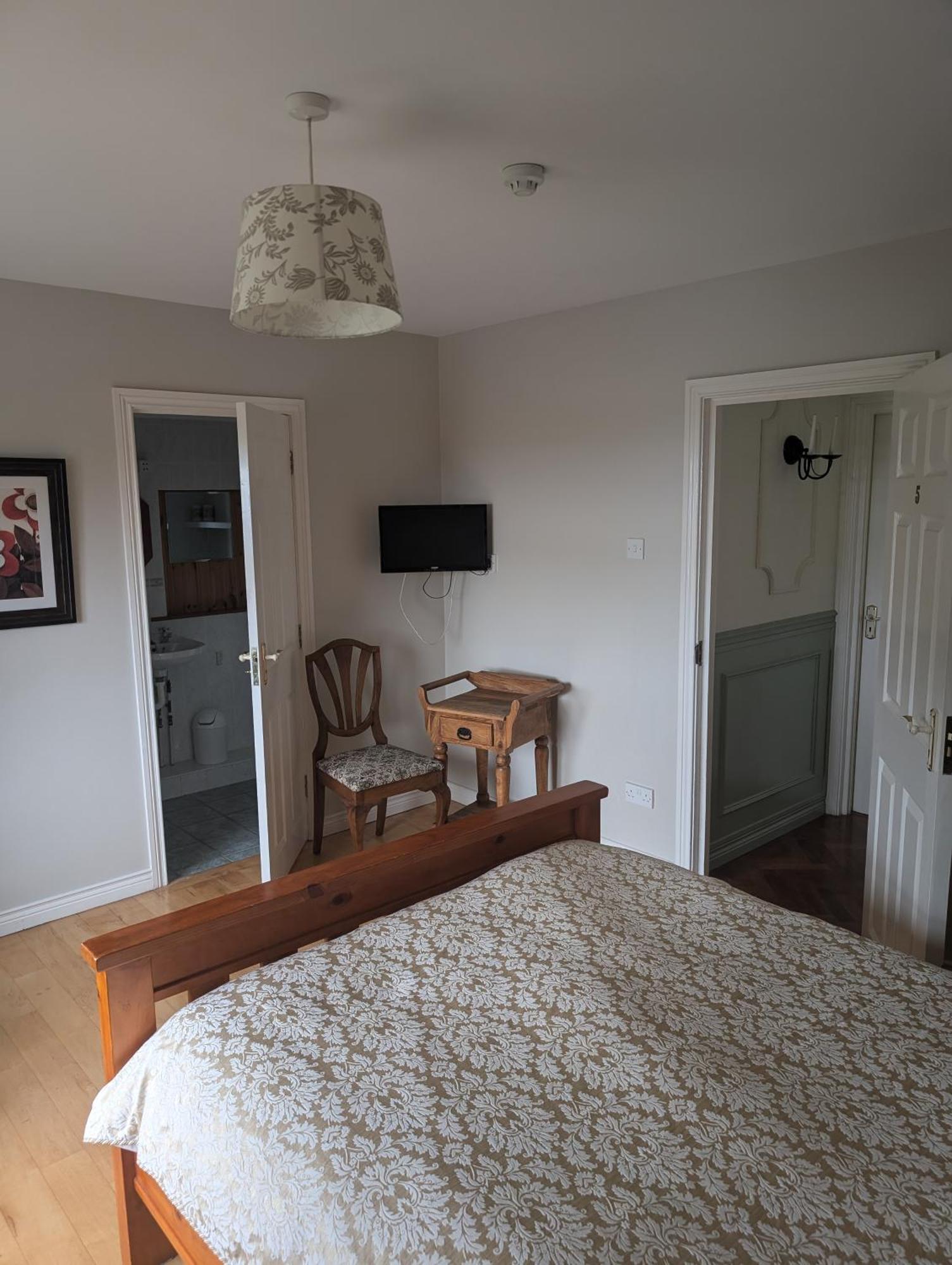 Clare House Bed & Breakfast Ballycastle Ngoại thất bức ảnh